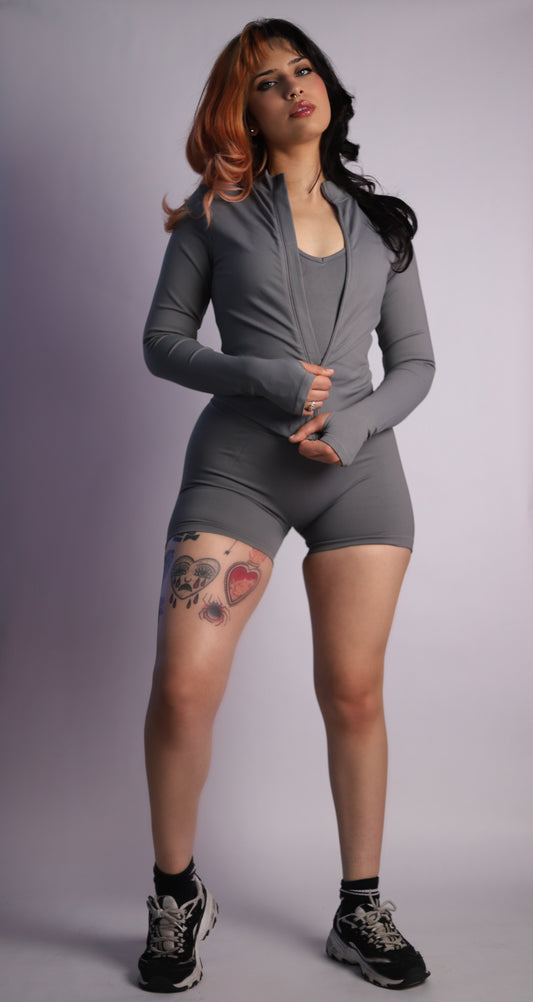 𝗘̘̚𝗿̘̚𝗿̘̚𝗼̘̚𝗿̘̚ 𝟰̘̚𝟬̘̚𝟰̘̚: Dawn - Glitchborne Valkyrie Set in Smoke