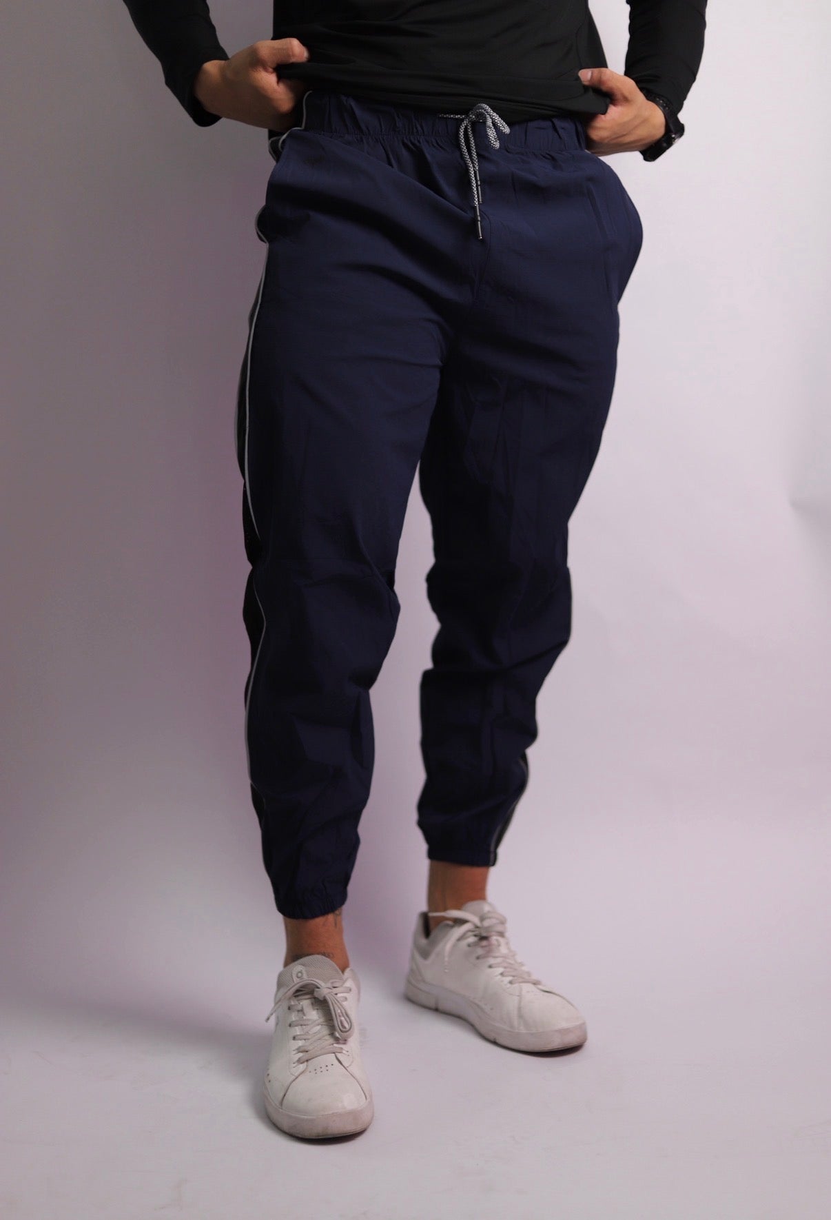 𝗘̘̚𝗿̘̚𝗿̘̚𝗼̘̚𝗿̘̚ 𝟰̘̚𝟬̘̚𝟰̘̚: Dawn - Crash Loop Joggers in Azure