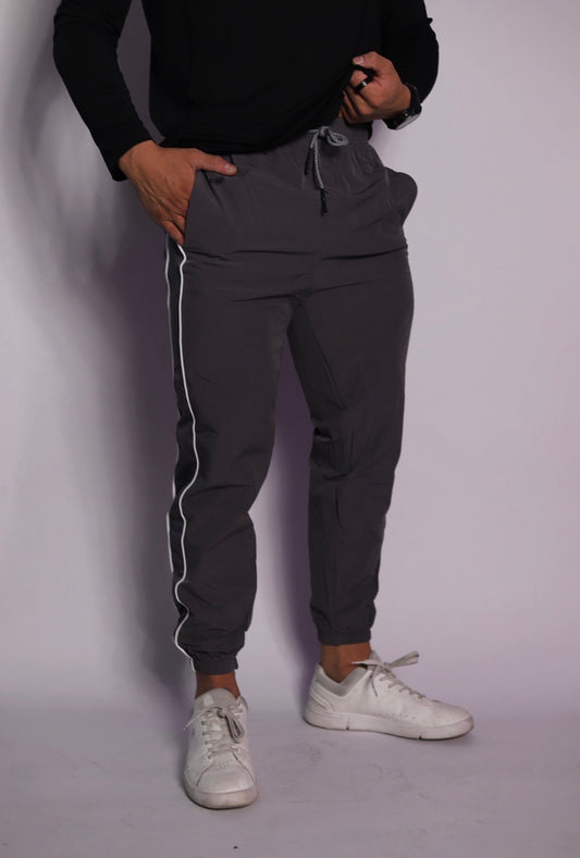 𝗘̘̚𝗿̘̚𝗿̘̚𝗼̘̚𝗿̘̚ 𝟰̘̚𝟬̘̚𝟰̘̚: Dawn - Crash Loop Joggers in Smoke